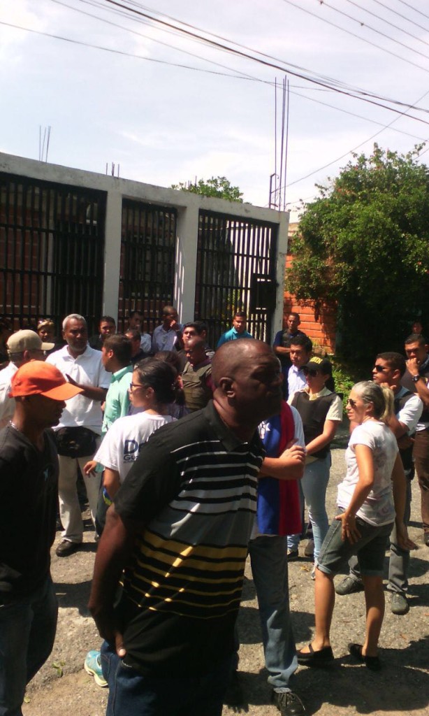 Allanamiento de casa del alcalde Delson Guarate. (Foto: Cortesía). 