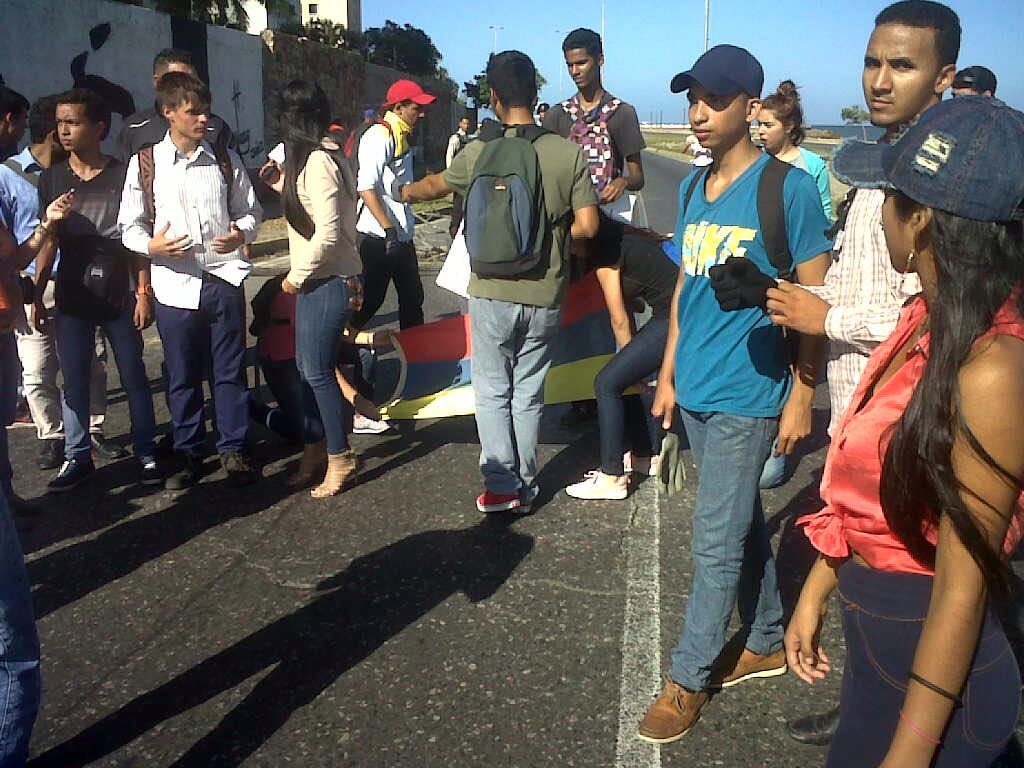 Protesta estudiantil por elecciones en Cumaná, estado Sucre. (Foto Cortesía: José Rengel). 