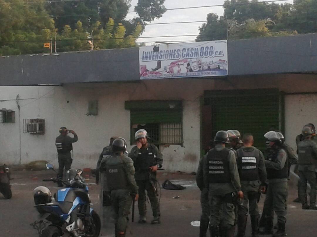 saqueos-ciudad-bolivar-2